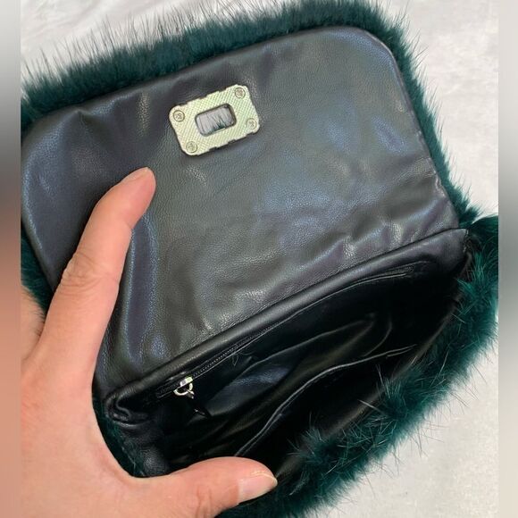Handmade Real Mink Fur Clutch/Shoulder Bag/Crossbody & Fur Balls Charm - Picture 17 of 17